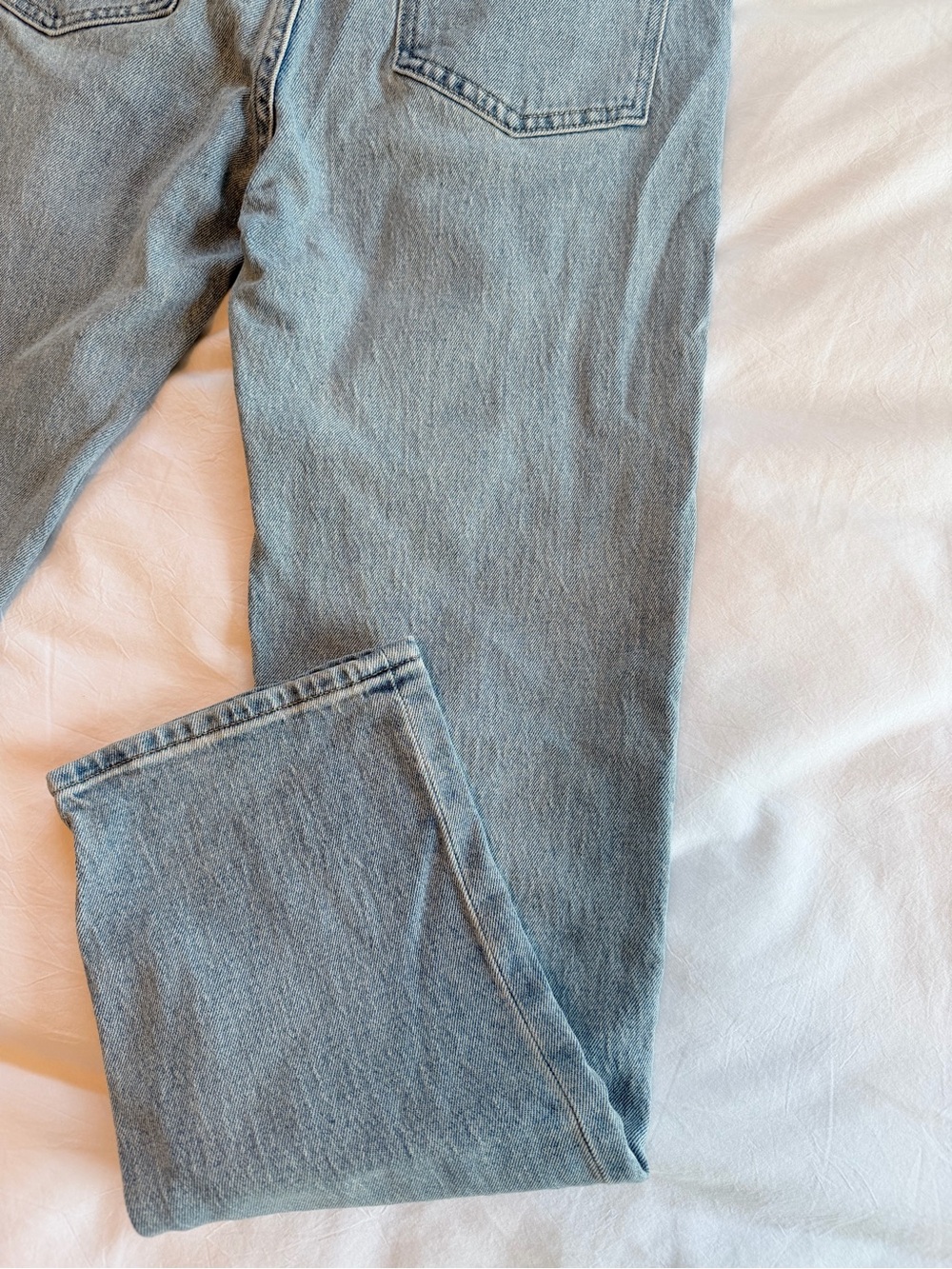 Gap Women’s Light Wash 90’s High Rise Straight Leg Jeans - Picture 3 of 3